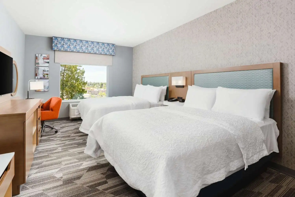Hampton Inn by Hilton Bellingham Airport