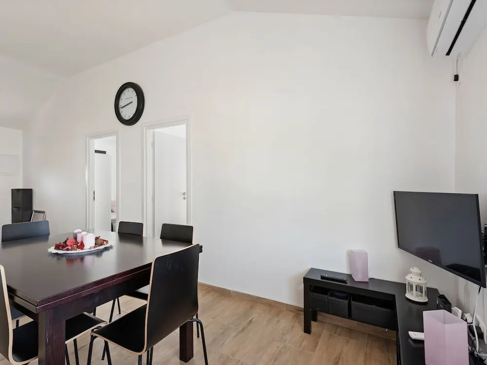 Lovely Apartment in Maslenica With Terrace