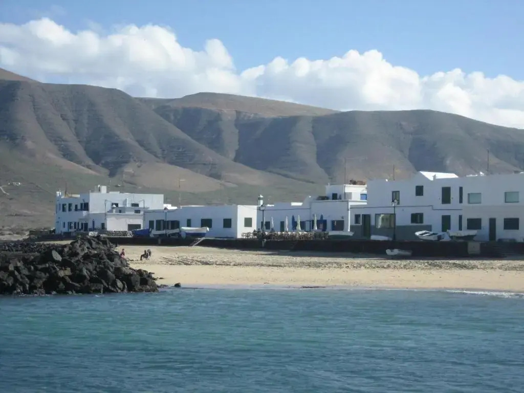Absolute Beachfront Apartment