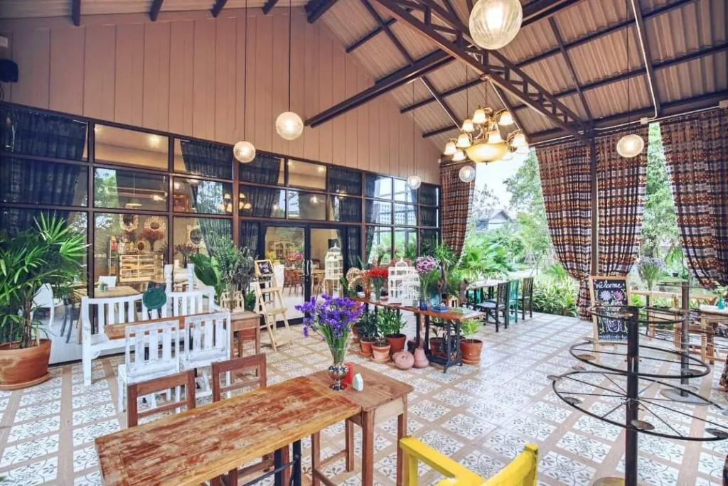 Thanburi resort
