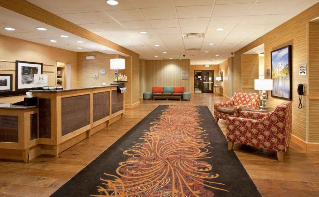 Hampton Inn and Suites Denver/South-RidgeGate