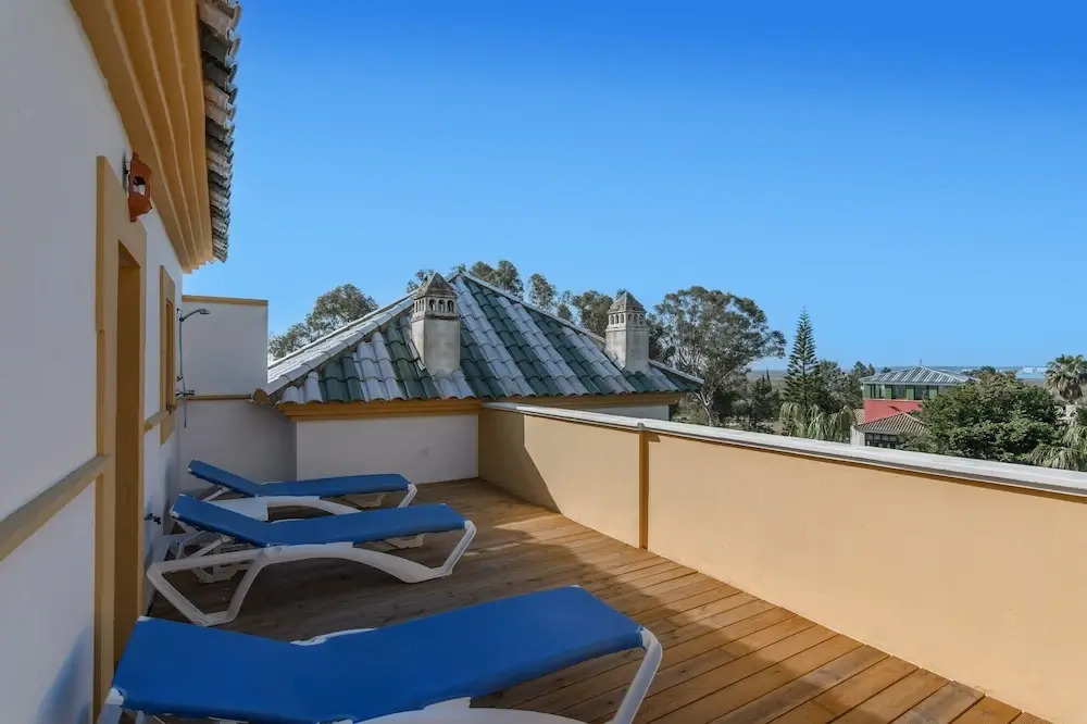 Flat Near Isla Canela Golf