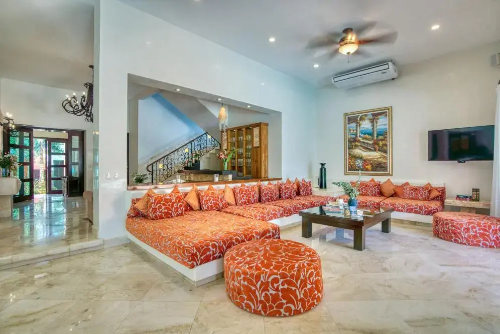 Mansion in Soliman Bay for 34 guests