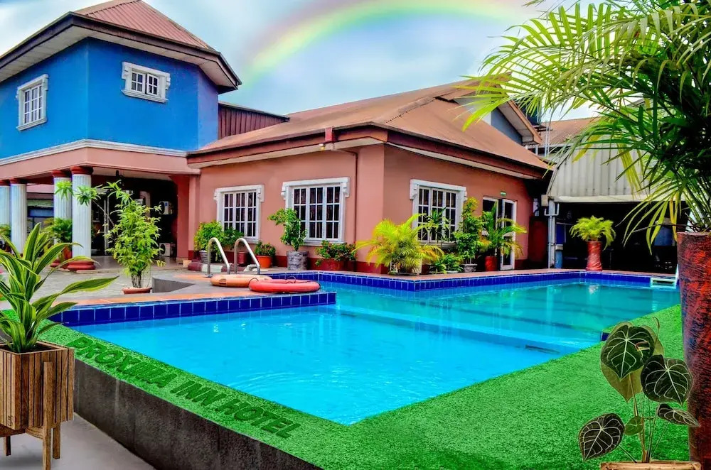 PROXIMA INN