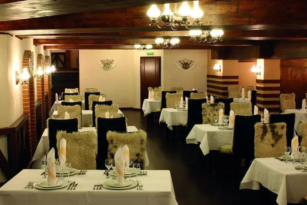 Central Plaza Hotel