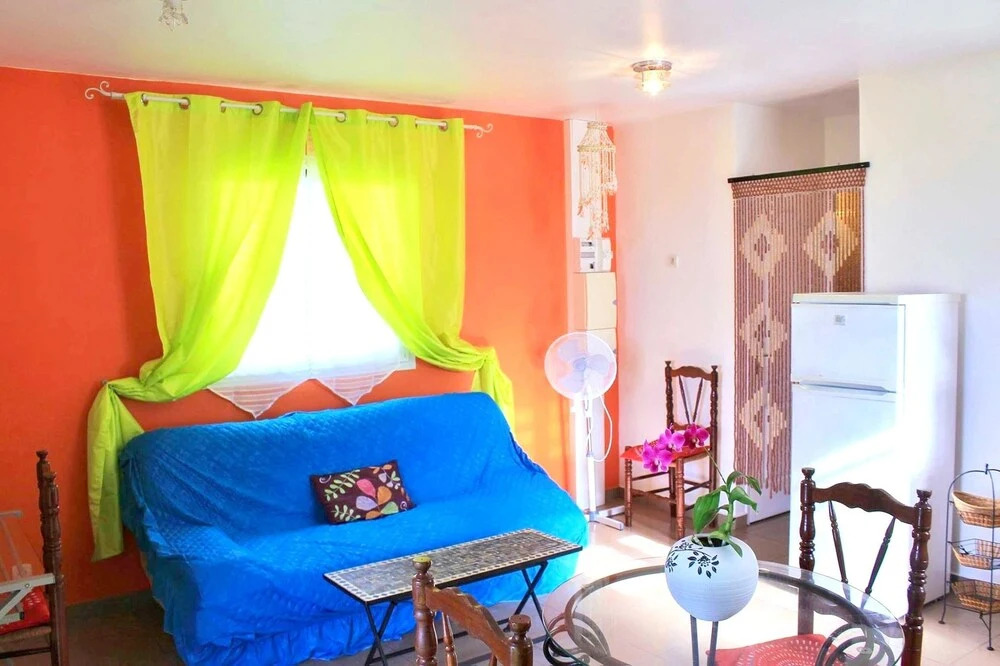 House With one Bedroom in Saint-louis, With Pool Access, Enclosed Gard