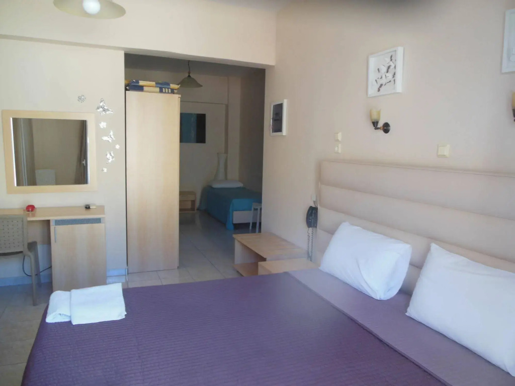 Theano Hotel