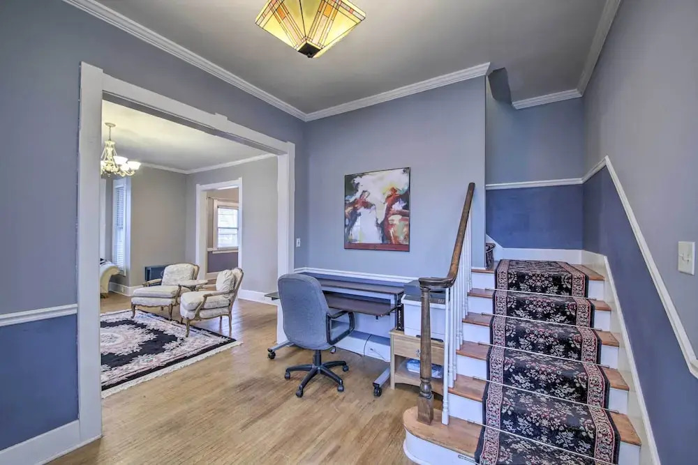 Historic Noblesville Home: Walk to Downtown Shops!
