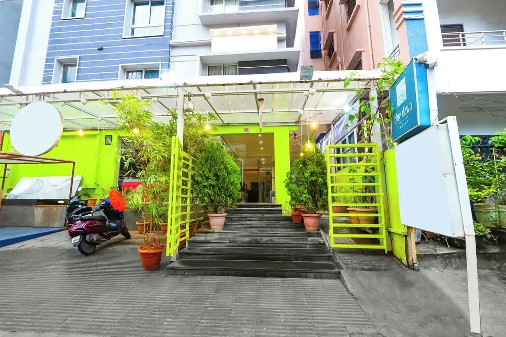 FabHotel Blue Dawn Gachibowli