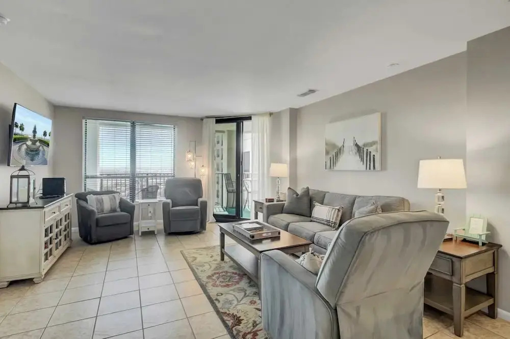 307 Summerhouse by Avantstay Oceanfront, View, Shared Pool