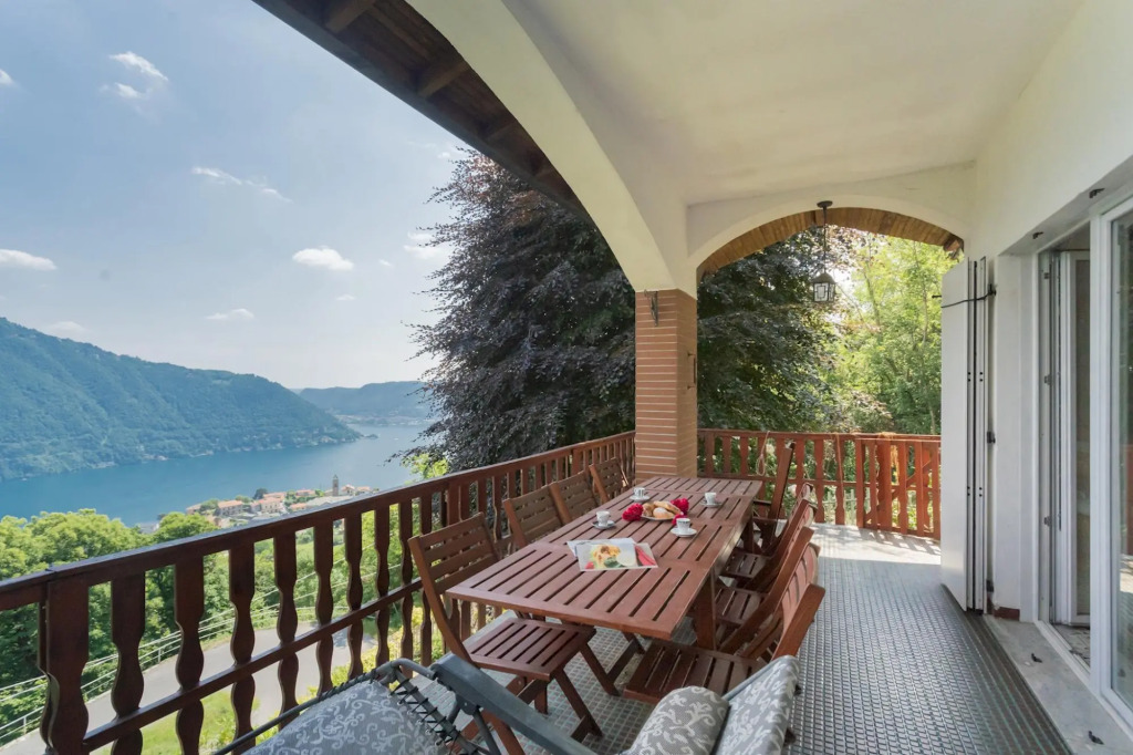 Top Lake View Villetta