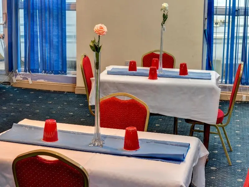OYO Empire Hotel