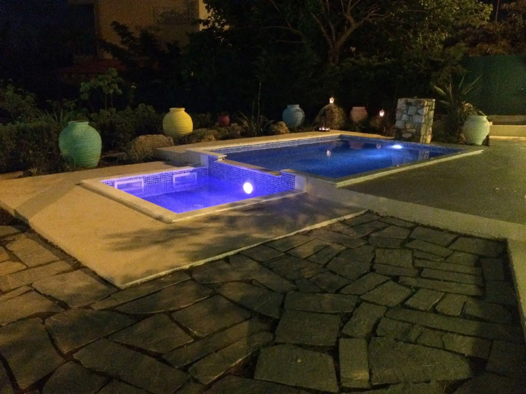 CasaStavris - Aparts & Pool Suites