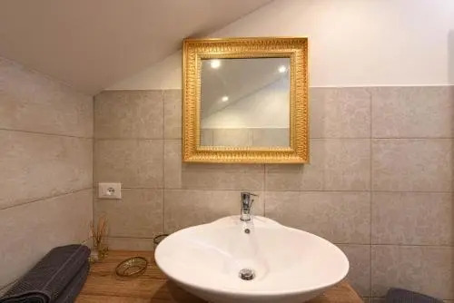 Leone Marciano Venice Apartment with independent and private entrance