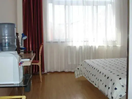 Eaka Hotel