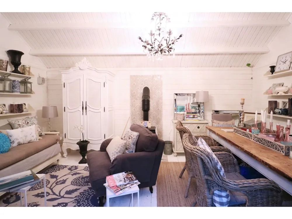 Boho Chic House for 5 With Garden