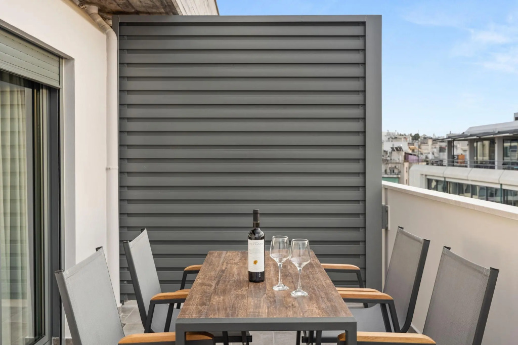 ATHENIAN VIEW LOFT