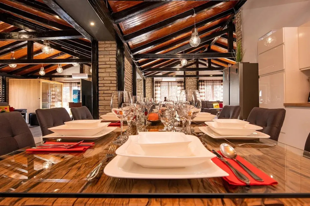 4 Great Villa Ancora For 16 Guests