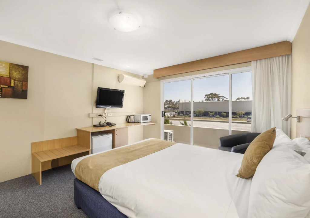 Ciloms Airport Lodge
