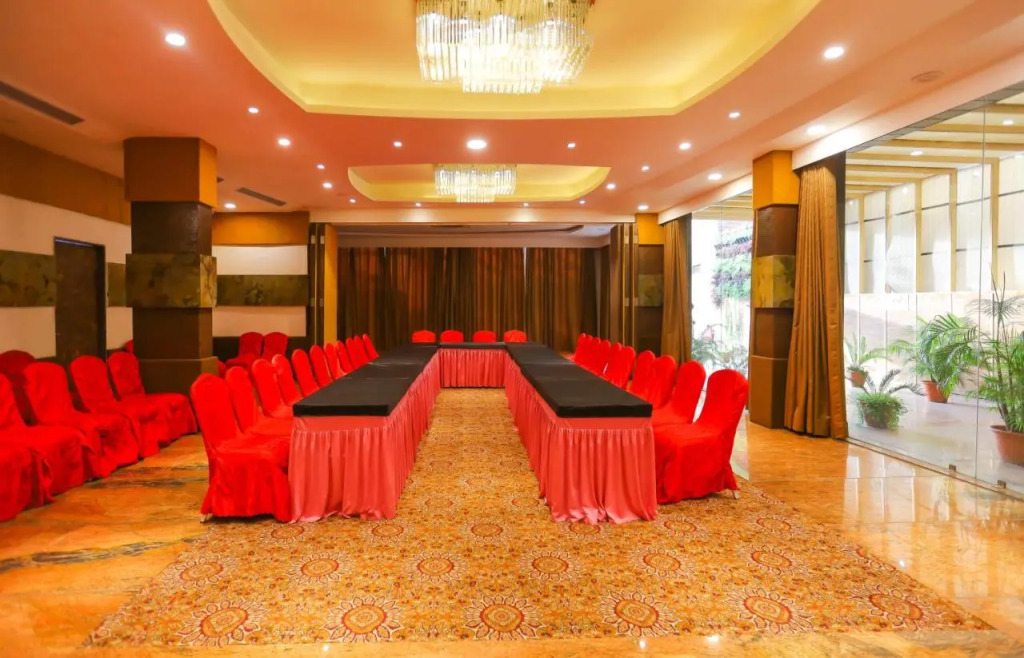 Playotel Inn Sonash Indore