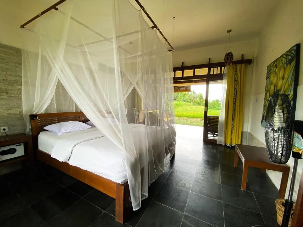 Lesong Hotel and Restaurant