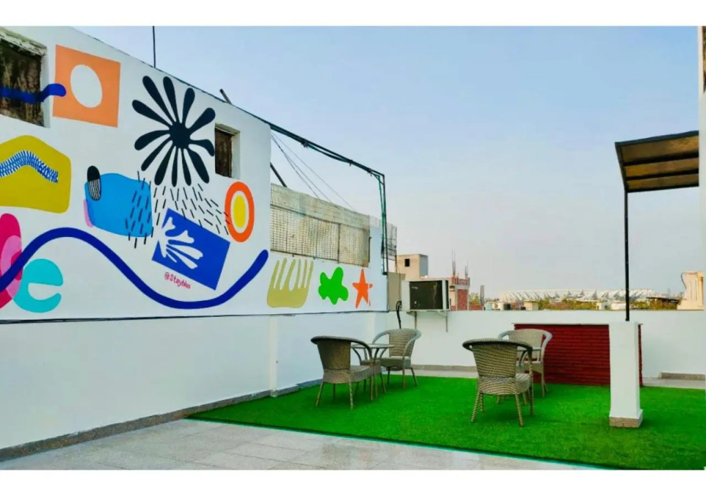 Bluo 1Bhk Defence Colony Mkt - Balcony, Parking