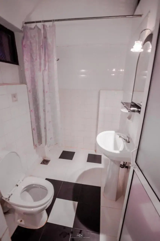 Sea View Hotel 02 By OYO Rooms
