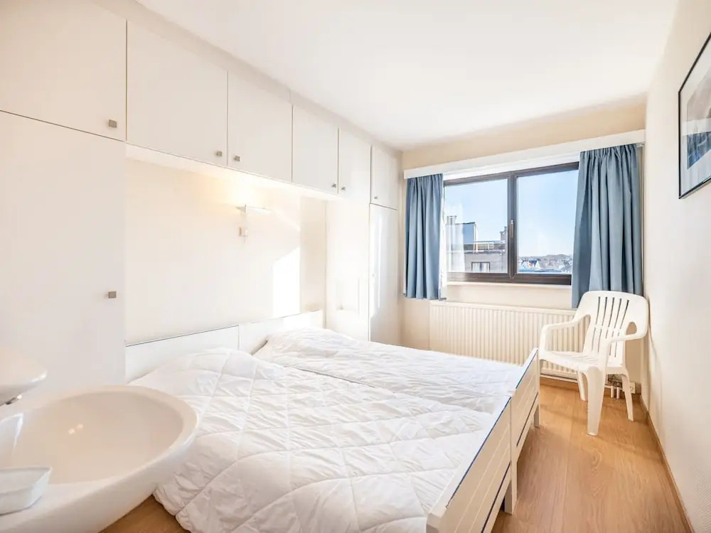 Apartment in St-idesbald With Sea View
