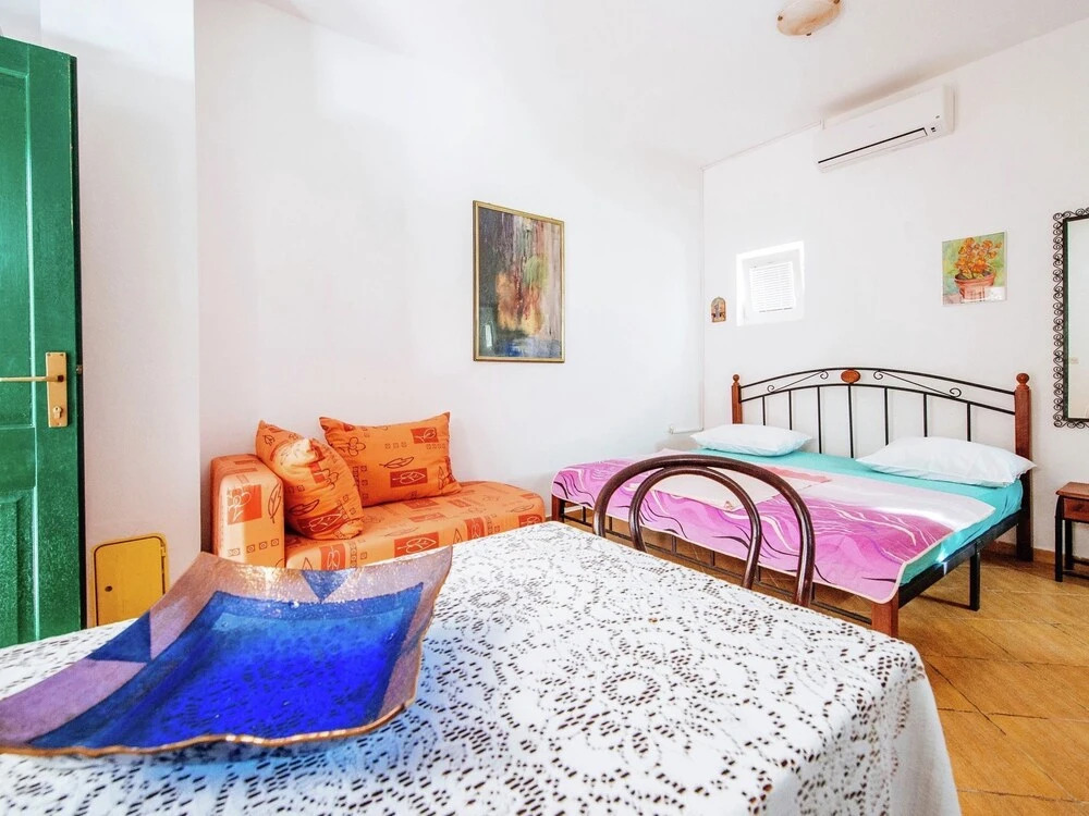 Spacious Ground Floor Apartment With Private Covered Terrace, Near the Sea