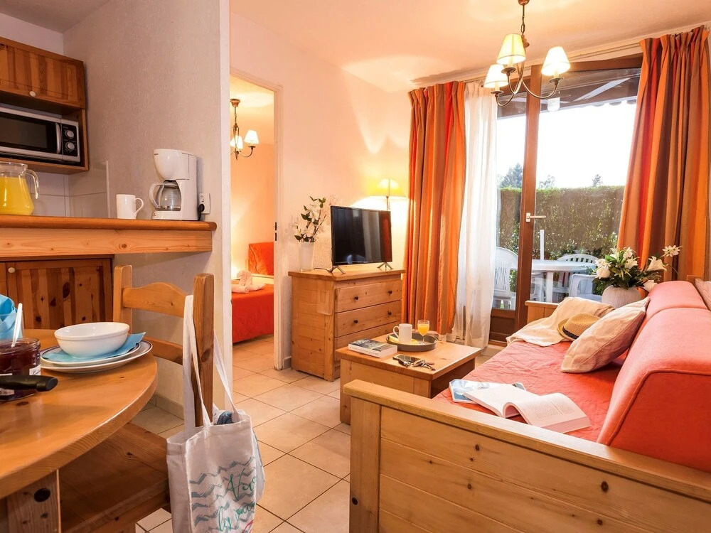 Attractive, rustic apartment in the termal town of Evian