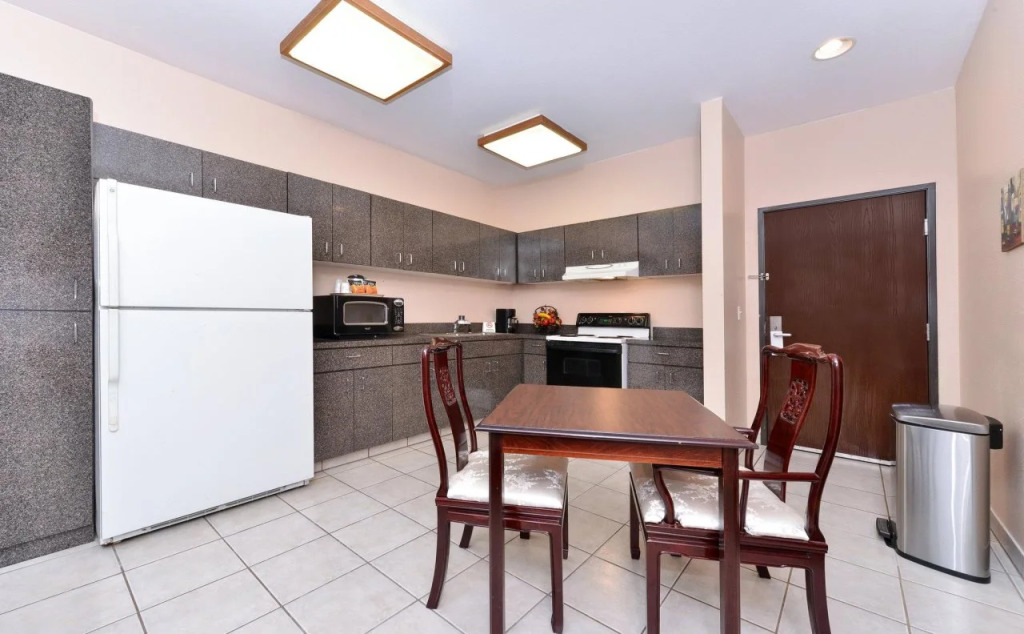 Americas Best Value Inn Somerville Texas