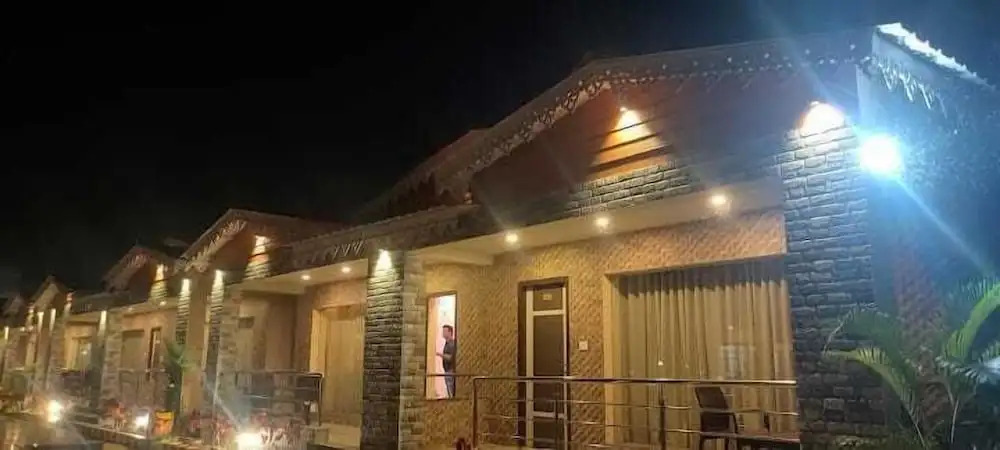 Llyods Beach Resort