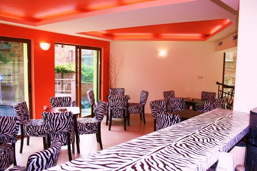 Hotel Zeus