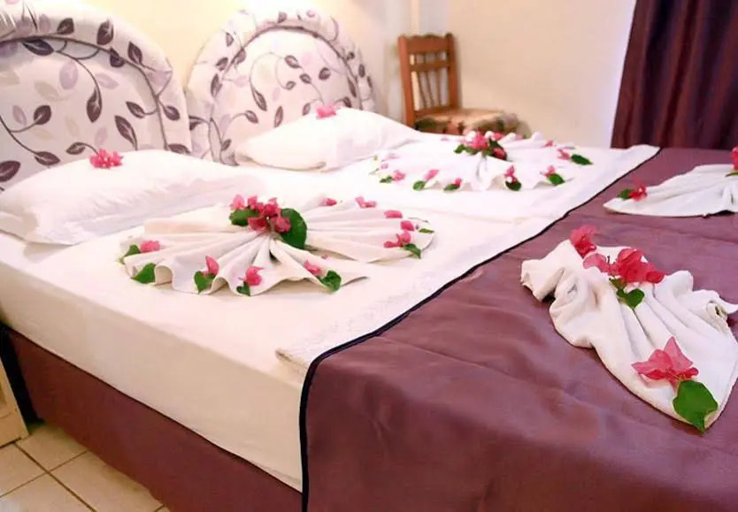 Parilti Hotel