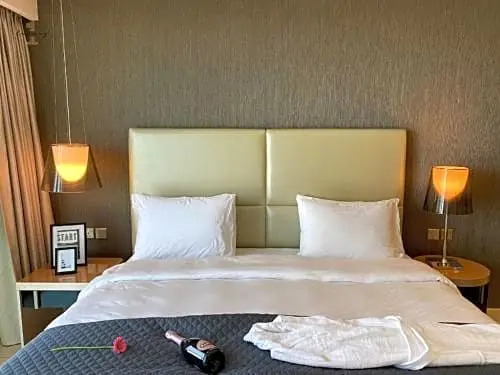 Paramount Damac Dubai / 2 Bedrooms