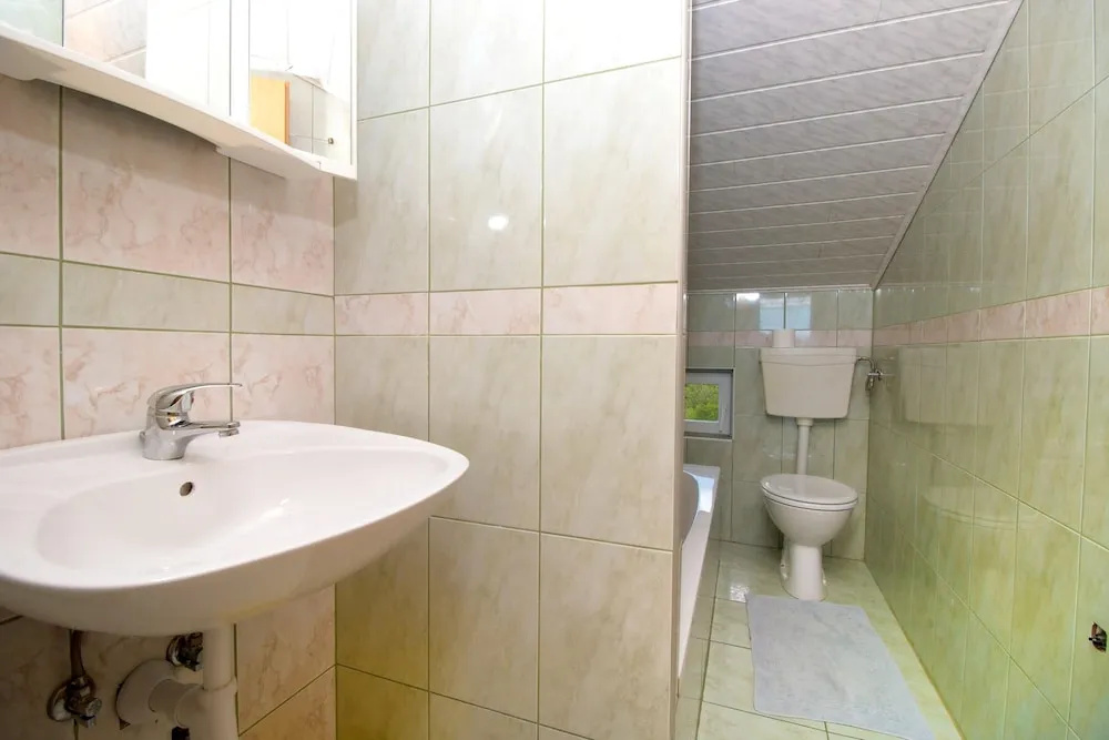 Apartment With 4 Bedrooms in Jadranovo, With Wonderful sea View, Furni