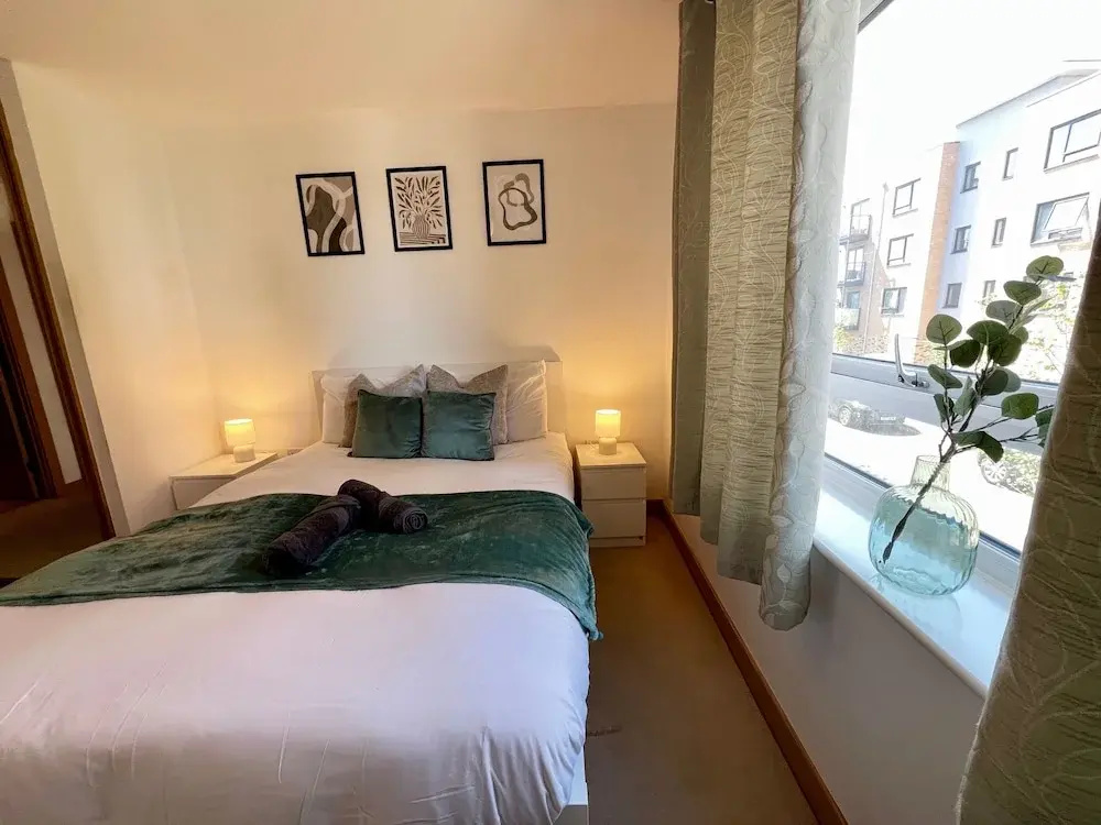 Modern 2-bed Dartford - Free Parking & Fast Wifi