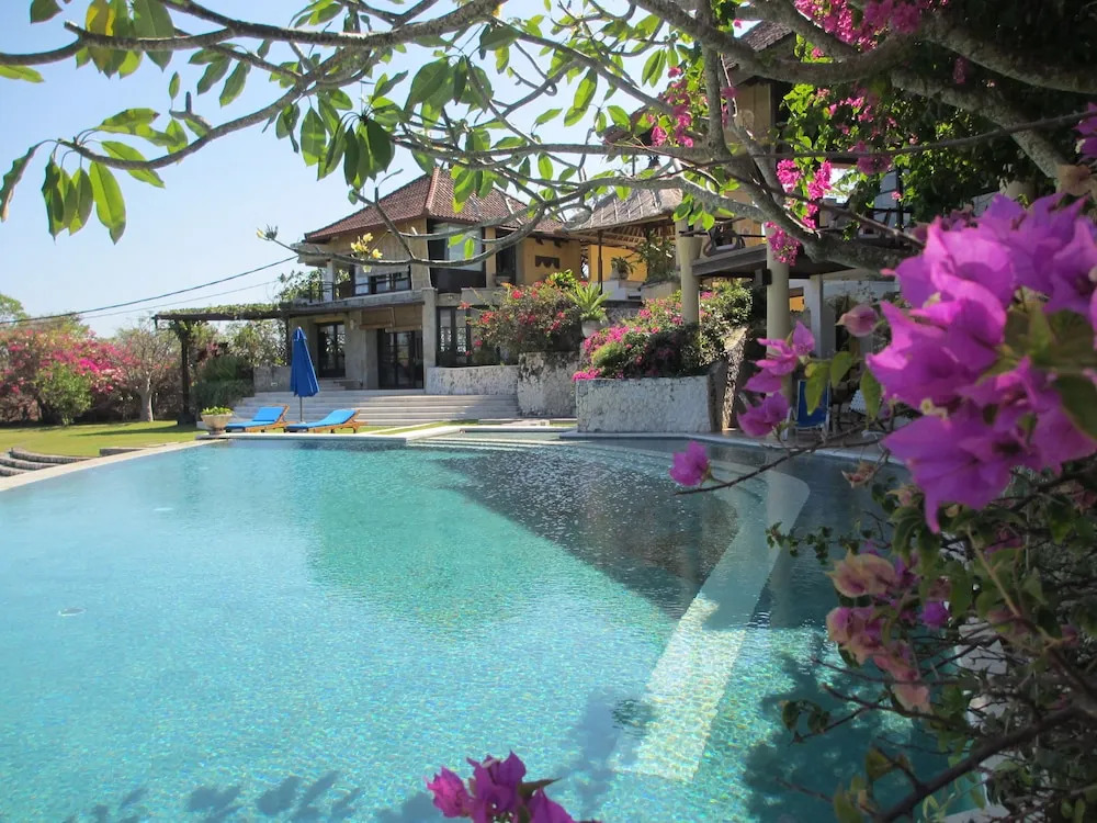 Villa Bidadari