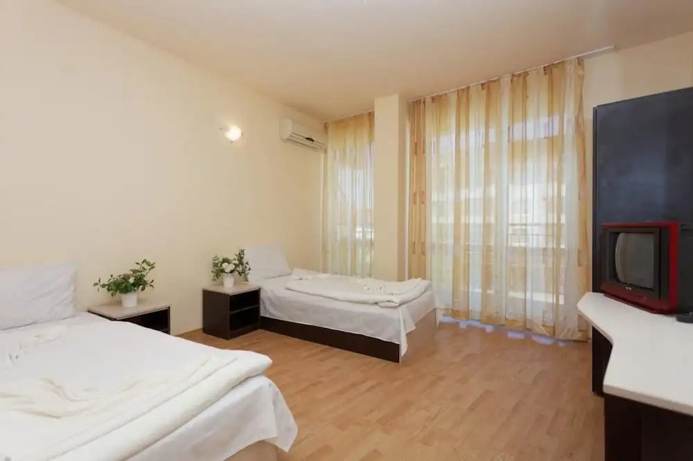 Club Hotel Vedren