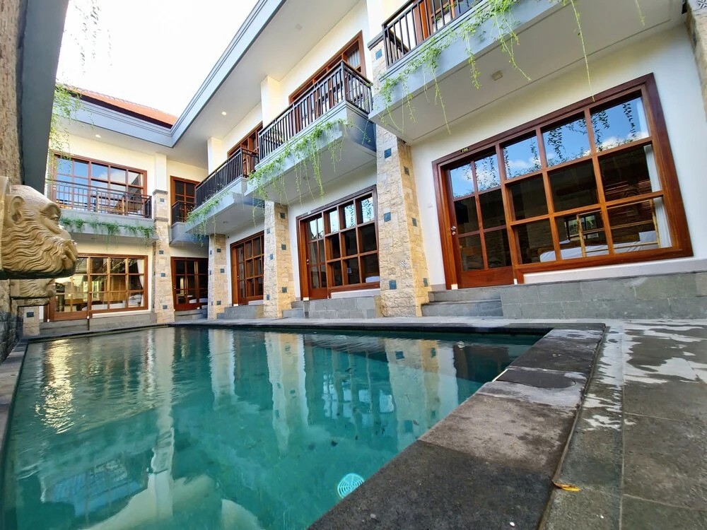 Kamandaka Hotel