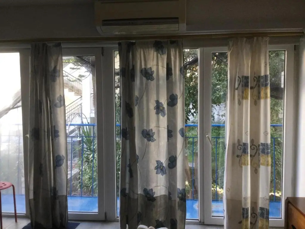 Marias rooms,CHANTZARA SPYROPOULOS,apart 41sq m garden view ,heart city