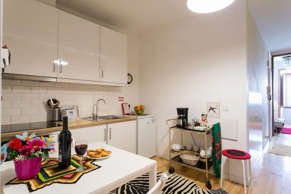 Bica Elevator Apartment Rentexperience