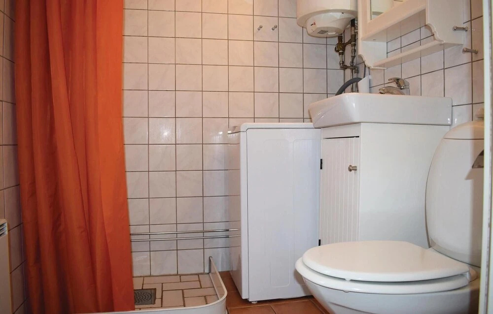 1 Bedroom Awesome Home In Löttorp