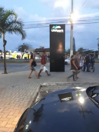 Casa em Unamar,Cabo Frio,à 200m da praia,em condomínio com segurança 24 hs