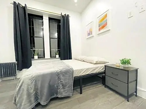 Nyc Manhattan Bedroom