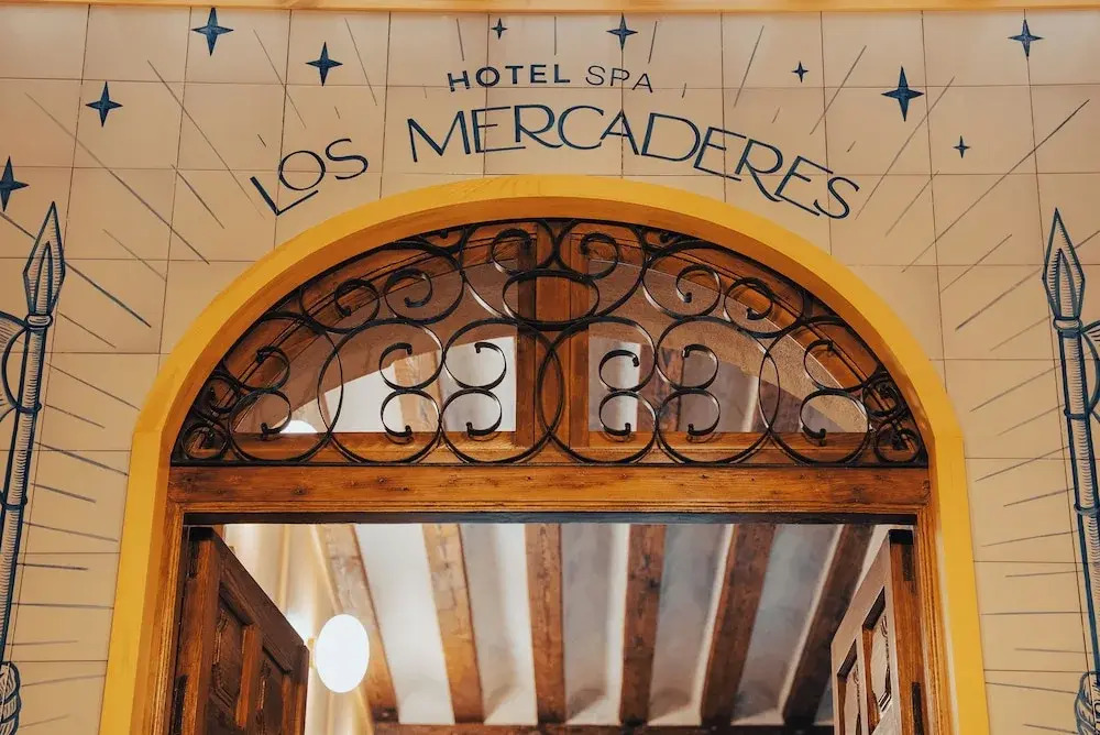 LOS MERCADERES Balneum Suites