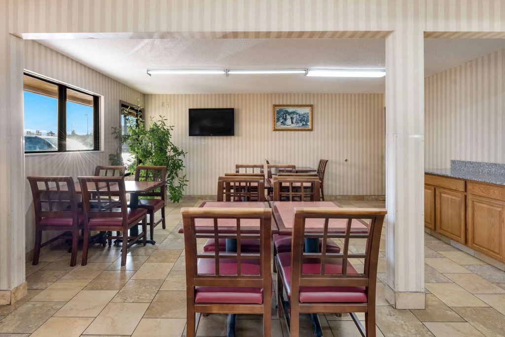 Rodeway Inn Columbus West