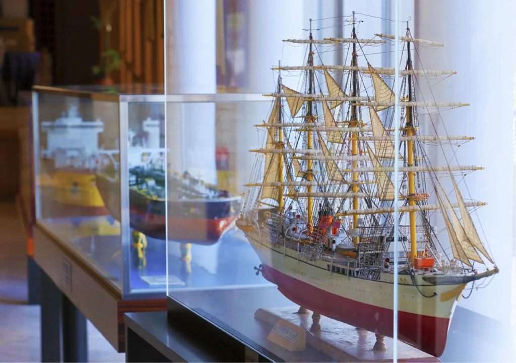 Navios Yokohama