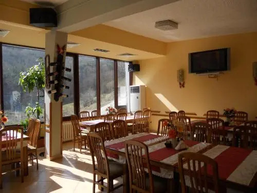 Ledenika Lodge
