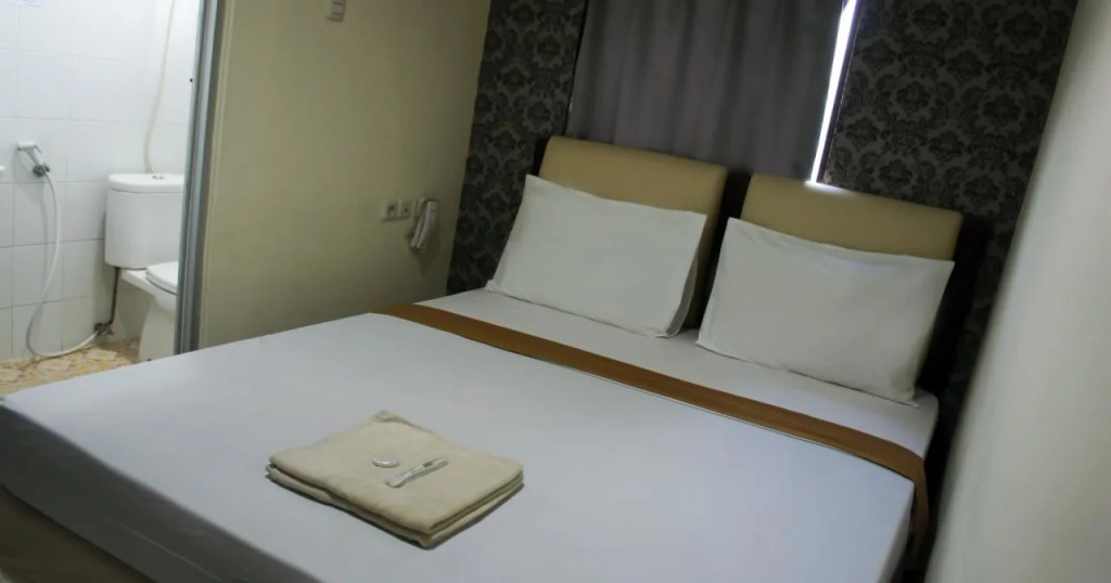 Aranis Hotel